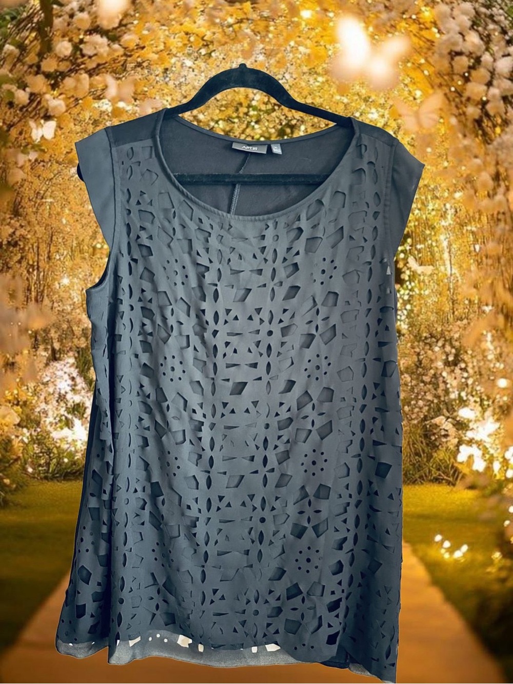 Apt. 9 XL Black Laser-Cut Sleeveless Blouse